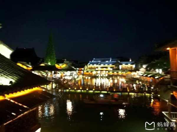 洛阳vs榆林夜景视频直播，当大唐盛世遇见塞上江南，谁更让你移不开眼？